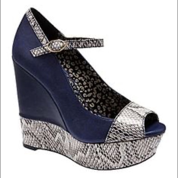 Jessica Simpson Shoes - Jessica Simpson Caleigh Blue Snake Print Wedge 6